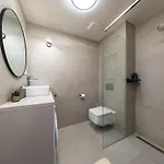 Design - Pristavna, & Parking Apartament