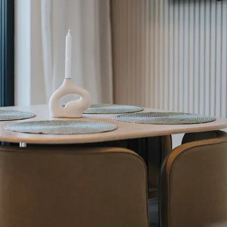 Apartment Design - Pristavna, & Parking