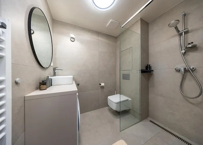 Design - Pristavna, & Parking Apartment